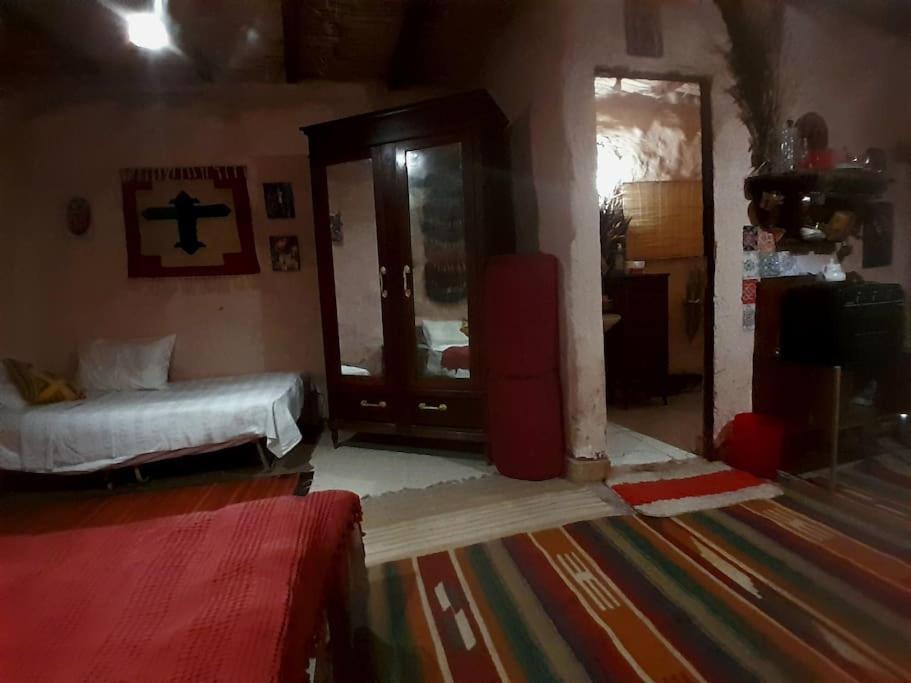 Dahshour Mudhouse Fayoum Desert Road 35km From Giza Pyramids Holiday home
