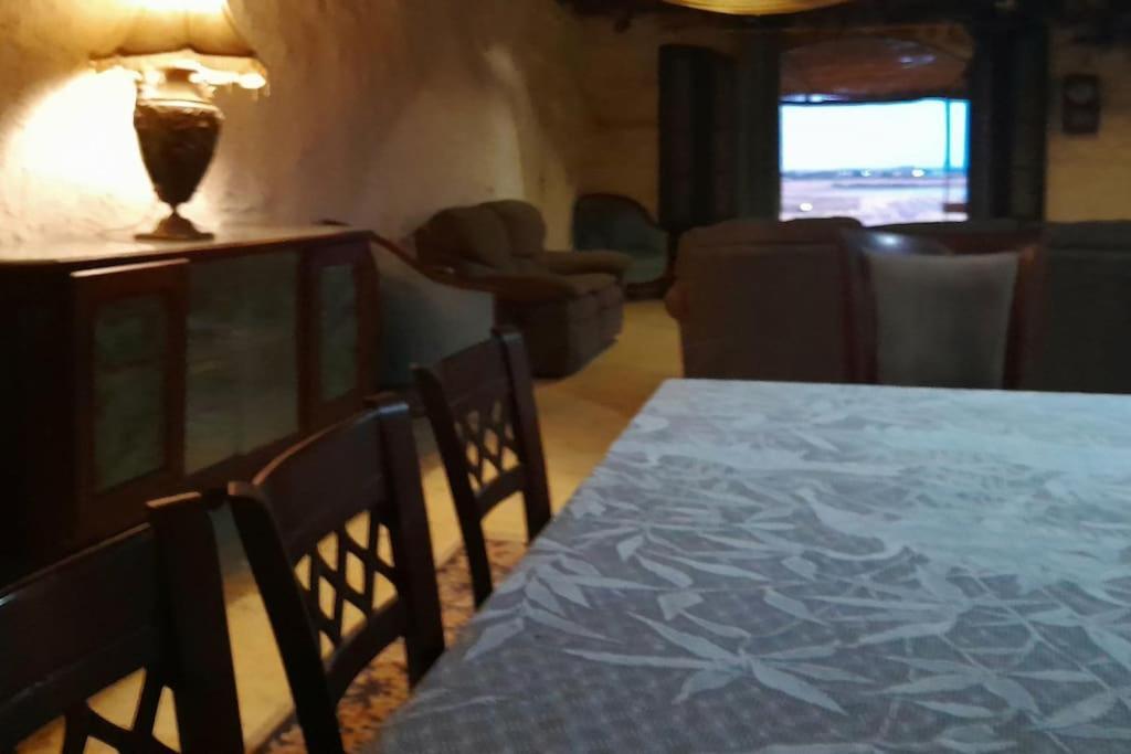 Holiday home Dahshour Mudhouse Fayoum Desert Road 35km From Giza Pyramids