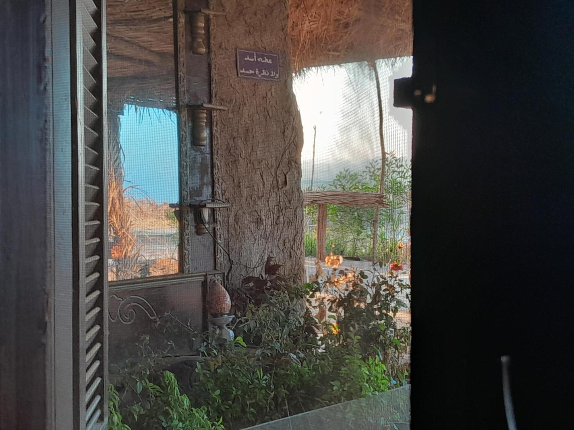 Dahshour Mudhouse Fayoum Desert Road 35km From Giza Pyramids Cairo