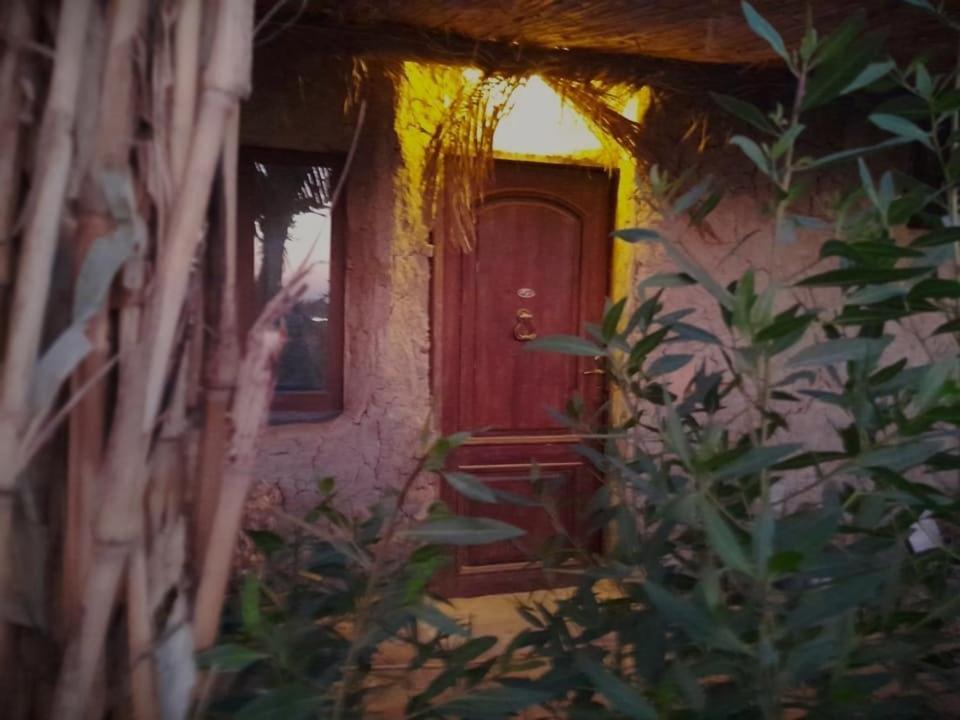 Dahshour Mudhouse Fayoum Desert Road 35km From Giza Pyramids Holiday home *