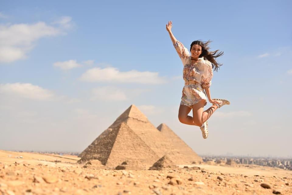 Dahshour Mudhouse Fayoum Desert Road 35km From Giza Pyramids Cairo