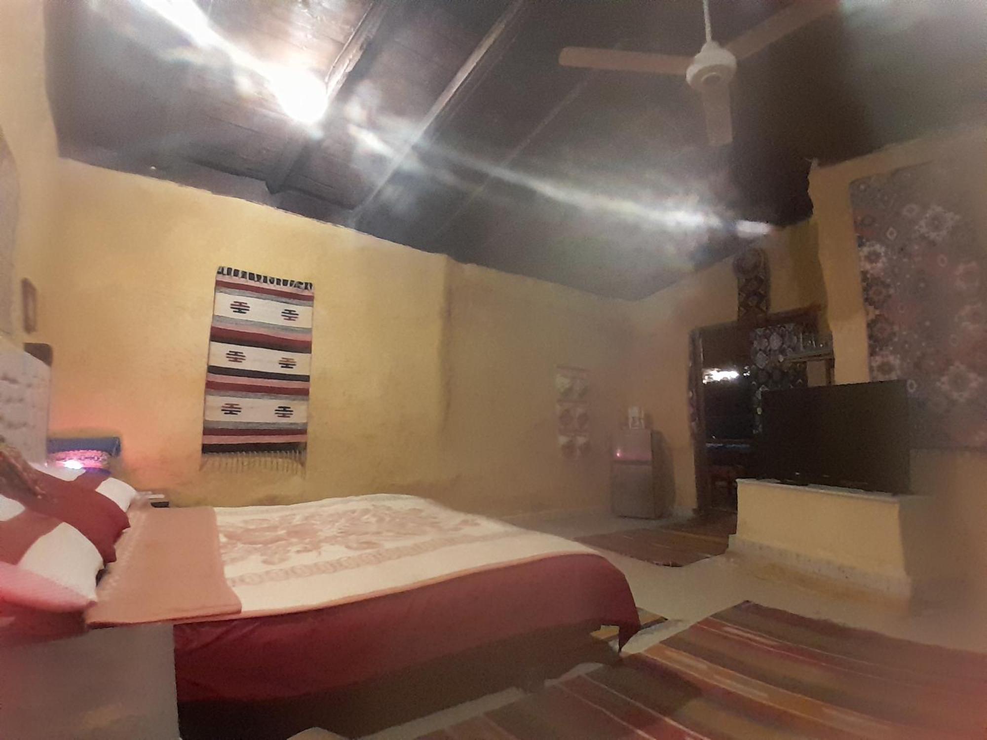 Dahshour Mudhouse Fayoum Desert Road 35km From Giza Pyramids Holiday home