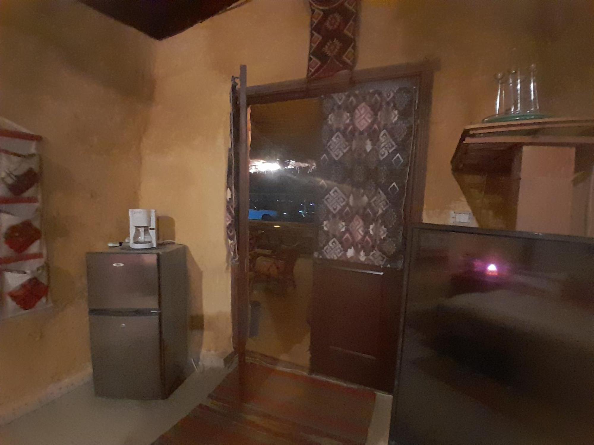 Holiday home Dahshour Mudhouse Fayoum Desert Road 35km From Giza Pyramids *