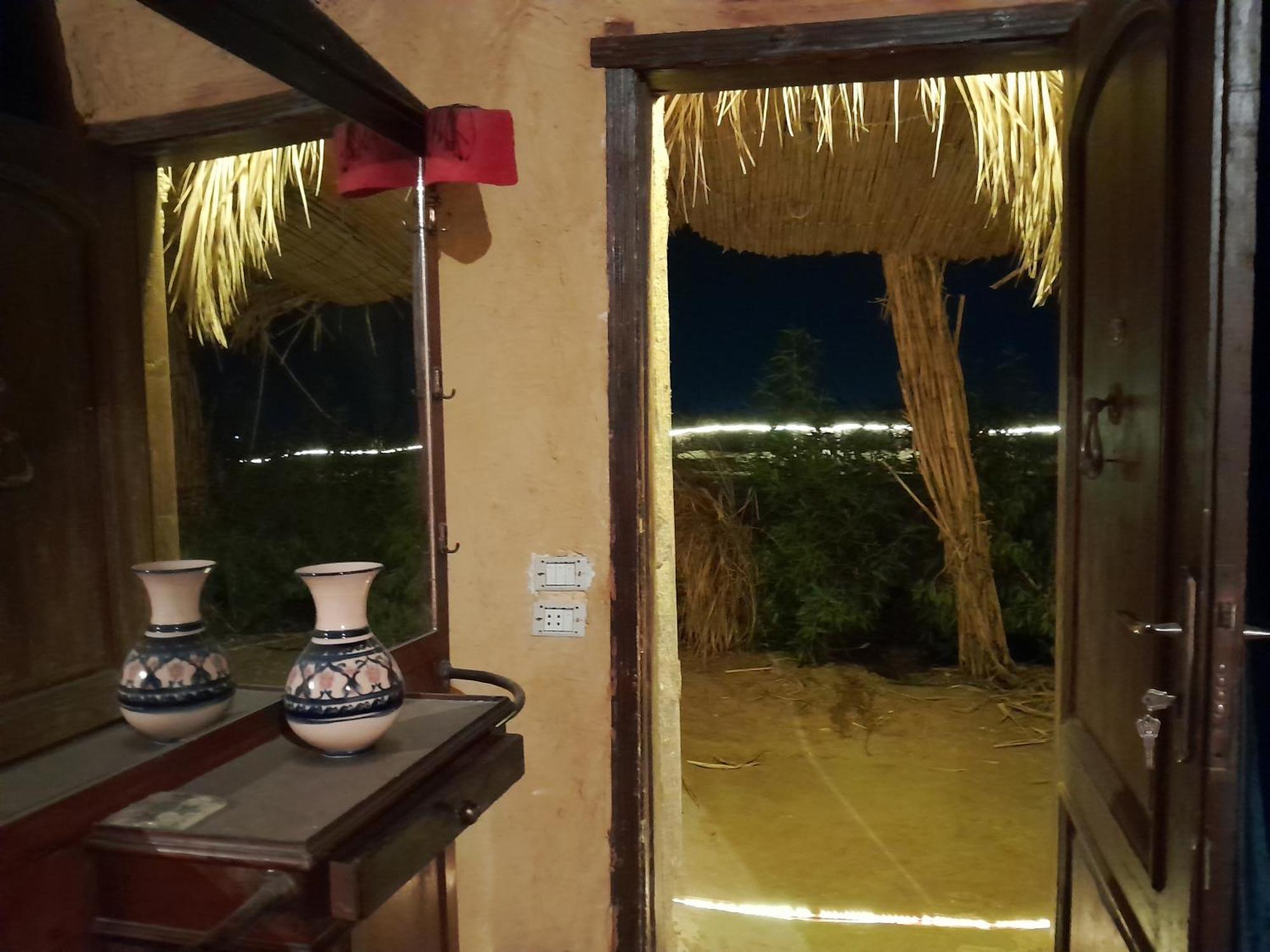 Dahshour Mudhouse Fayoum Desert Road 35km From Giza Pyramids Holiday home Cairo